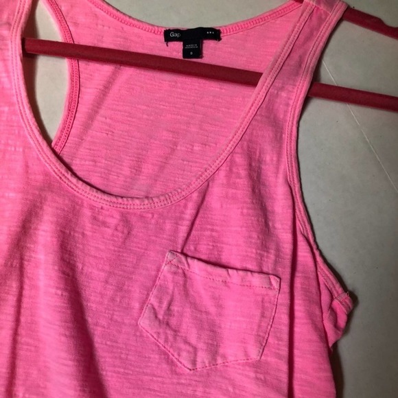 Gap Neon Pink Pocket Tank - Picture 2 of 4